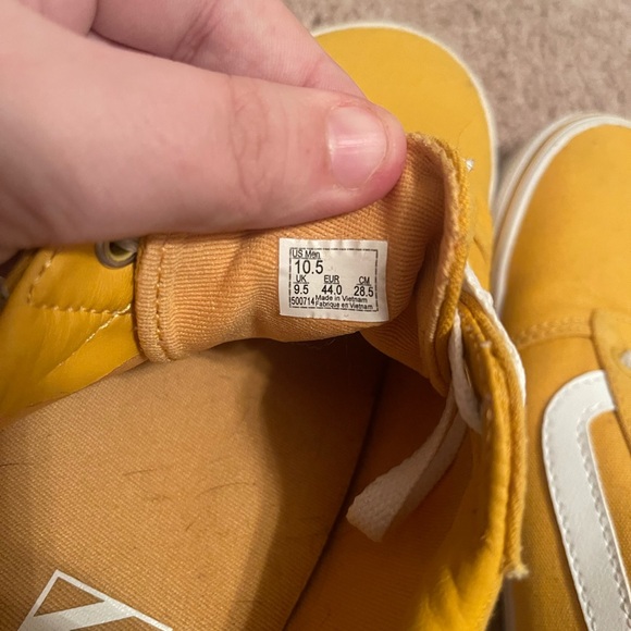 Yellow Vans - Picture 8 of 8